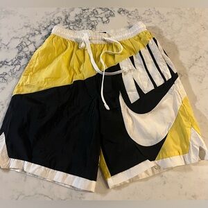 Nike Shorts Throwback Spell out Black Yellow Mesh Lined Men's Large EUC